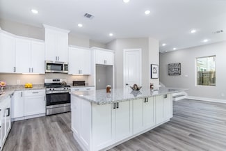 4910 Wunder Way, Houston, TX 77069