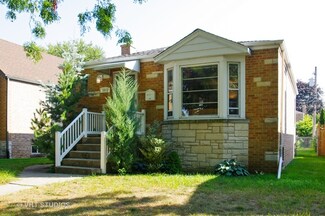 2012 Brummel St, Evanston, IL 60202