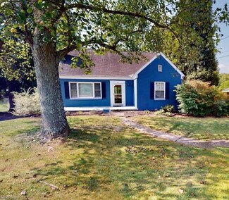 815 Colegate Dr, Marietta, OH 45750