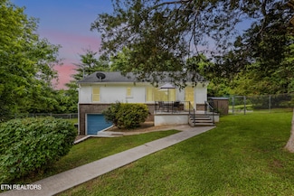 705 Delapp Dr, Knoxville, TN 37912