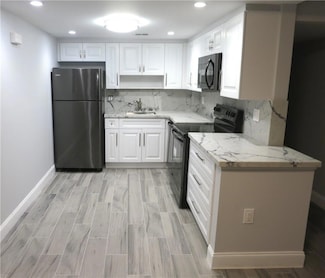 12 NE 19th Ct Unit A105, Wilton Manors, FL 33305