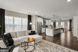 22951 Sullivans Cove Square, Brambleton, VA 20148