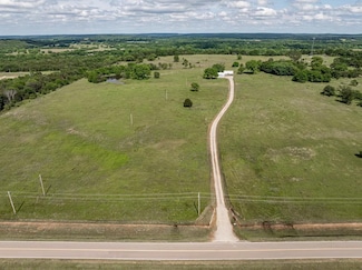 2386 N 381, Wetumka, OK 74883