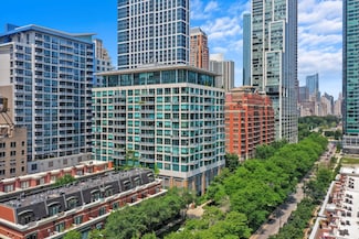 125 E 13th St Unit 601, Chicago, IL 60605