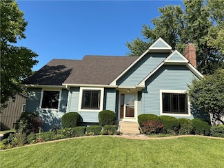 3603 NE Basswood Dr, Lees Summit, MO 64064