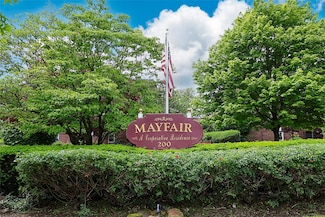 200 N Village Ave Unit D5, Rockville Centre, NY 11570