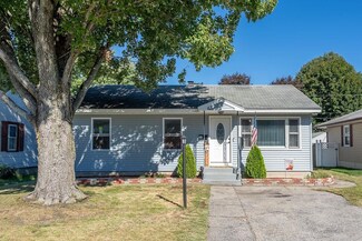 251 Youville St, Manchester, NH 03102