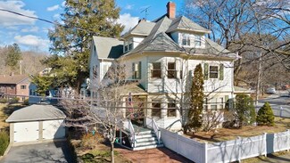 30 Symmes Rd, Winchester, MA 01890