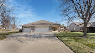 811 Westland St, New London, MN 56273