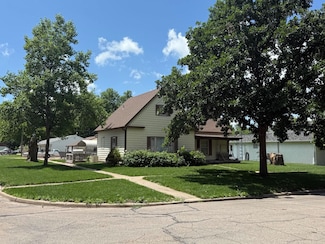 307 O St, Loup City, NE 68853