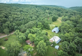 10049 Chateau Rd, Sullivan, MO 63080