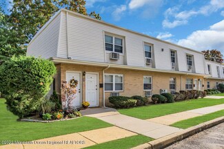 62B White St, Eatontown, NJ 07724