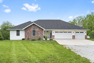 427 Maynard Rd, Nixa, MO 65714