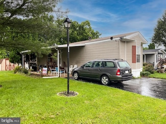 747 Laura Ln, York, PA 17402