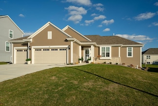 634 Lambert Dr, Slinger, WI 53086