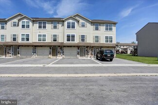 3567 Maplewood Ct, Fayetteville, PA 17222