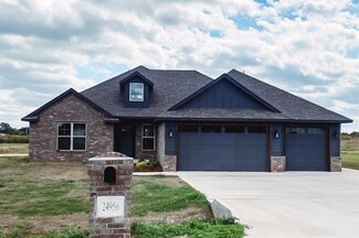 24956 Norte Rd, Purcell, OK 73080