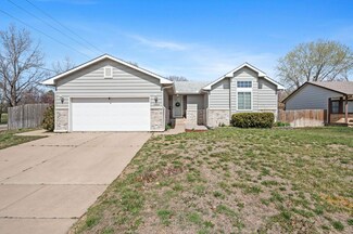 11910 W Jamesburg St, Wichita, KS 67212