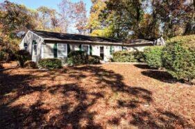 5 Hearth Ln, Brookhaven, NY 11719