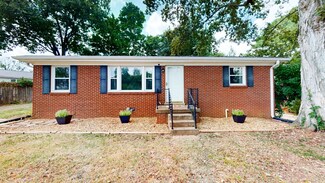 100 Pitt Ln, Springfield, TN 37172