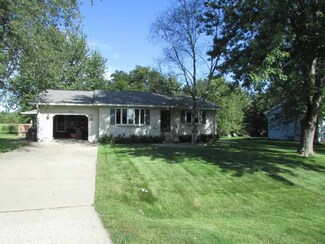 1660 Rybicki Ln, Rudolph, WI 54475