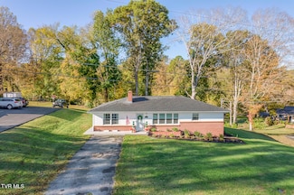 501 Golf Course Dr, Elizabethton, TN 37643