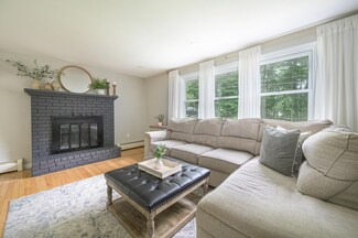 28 Devonshire Rd, Atkinson, NH 03811