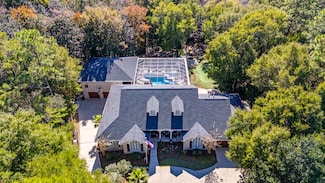 2096 Lindsey Ln, Niceville, FL 32578