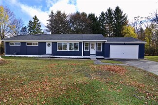 8 Finucane Rd, Rochester, NY 14623