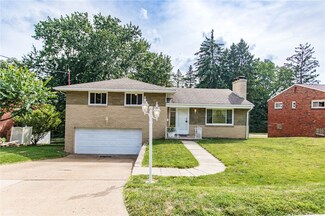 4786 Beall Dr, Pittsburgh, PA 15236