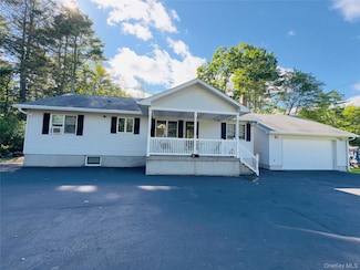 173 Yulan Barryville Rd, Barryville, NY 12719