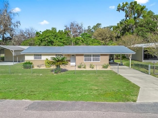 2376 Cr 444, Lake Panasoffkee, FL 33538