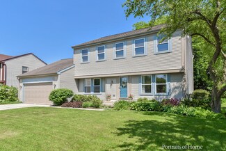 2027 Sherwood Place, Wheaton, IL 60189