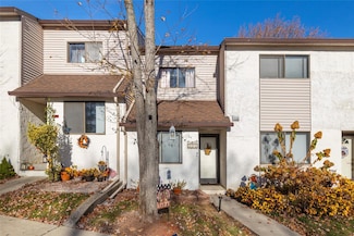 221 Winding Woods Loop Unit 55, Staten Island, NY 10307
