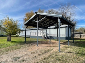 113 Elizabeth Dr, Spicewood, TX 78669