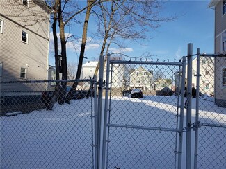 6 Mt Vernon St, Providence, RI 02907