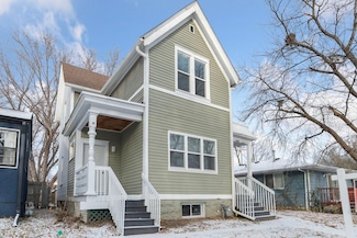 1053 Lawson Ave E, Saint Paul, MN 55106
