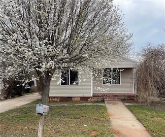 412 W 8th St, Elk City, OK 73644