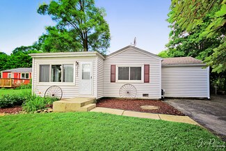 37082 N Lawrence Dr Unit 7, Lake Villa, IL 60046