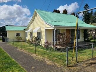 616 6th St, Myrtle Point, OR 97458