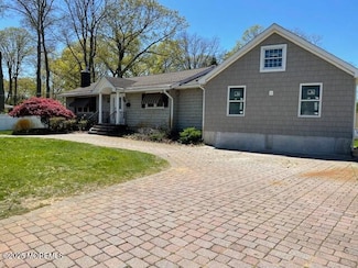 72 Whalepond Rd, Oakhurst, NJ 07755