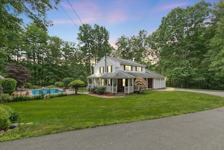 12 Mockingbird Ln, Kingston, NH 03848