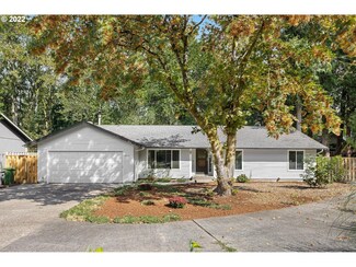 4724 Lamont Ct, Lake Oswego, OR 97035