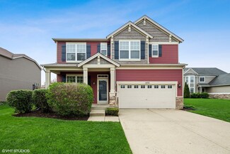 1072 Deertrail Ct, Antioch, IL 60002