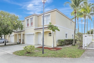 901 SW 15th St, Deerfield Beach, FL 33441