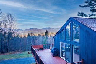 352 Upper Pinnacle Rd, Stowe, VT 05672