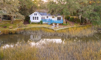 1996 Minott St, Charleston, SC 29412