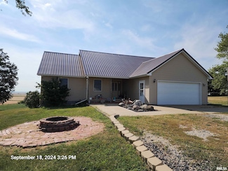 17343 State Route 17, Wyoming, IL 61491