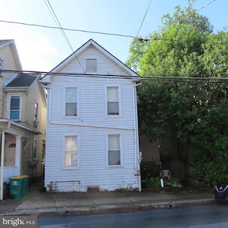 636 Broad St Unit B, Chambersburg, PA 17201