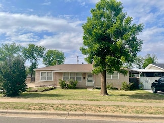 1918 42nd St, Lubbock, TX 79412